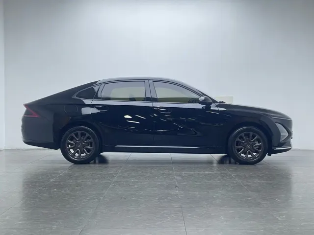 Wuling Starlight — Фото автомобиля 9