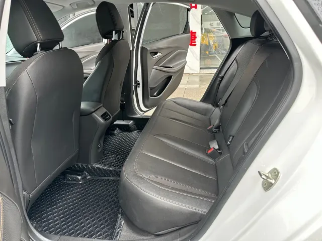 Buick Verano — Фото автомобиля 9