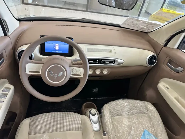 Wuling Hongguang Mini EV — Фото автомобиля 6