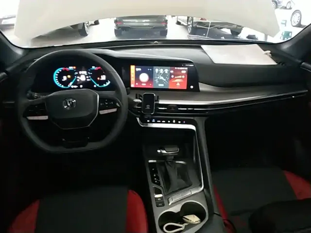 Changan CS35 Plus — Фото автомобиля 9