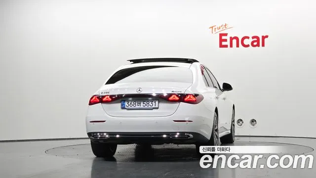 Mercedes-Benz E-Class E-класс W214 E300 4MATIC Exclusive — Фото автомобиля 4