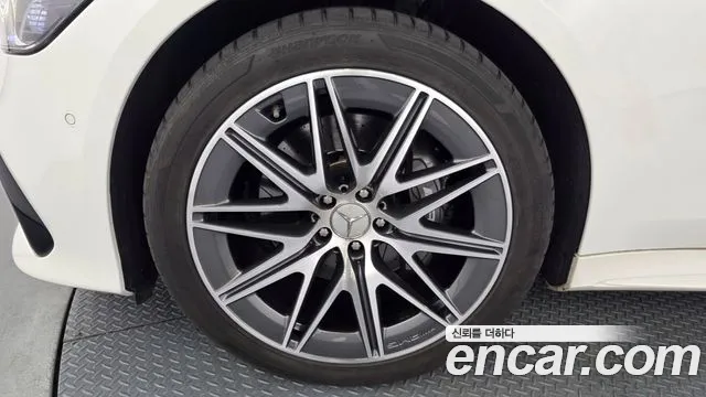 Mercedes-Benz AMG GT 4 двери 43 4MATIC+ — Фото автомобиля 4