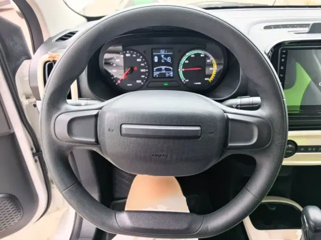 Roewe Clever — Фото автомобиля 10