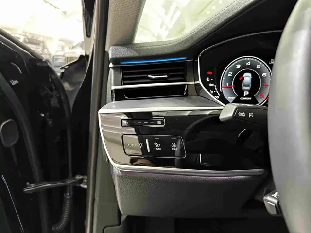 Audi A8 — Фото автомобиля 8