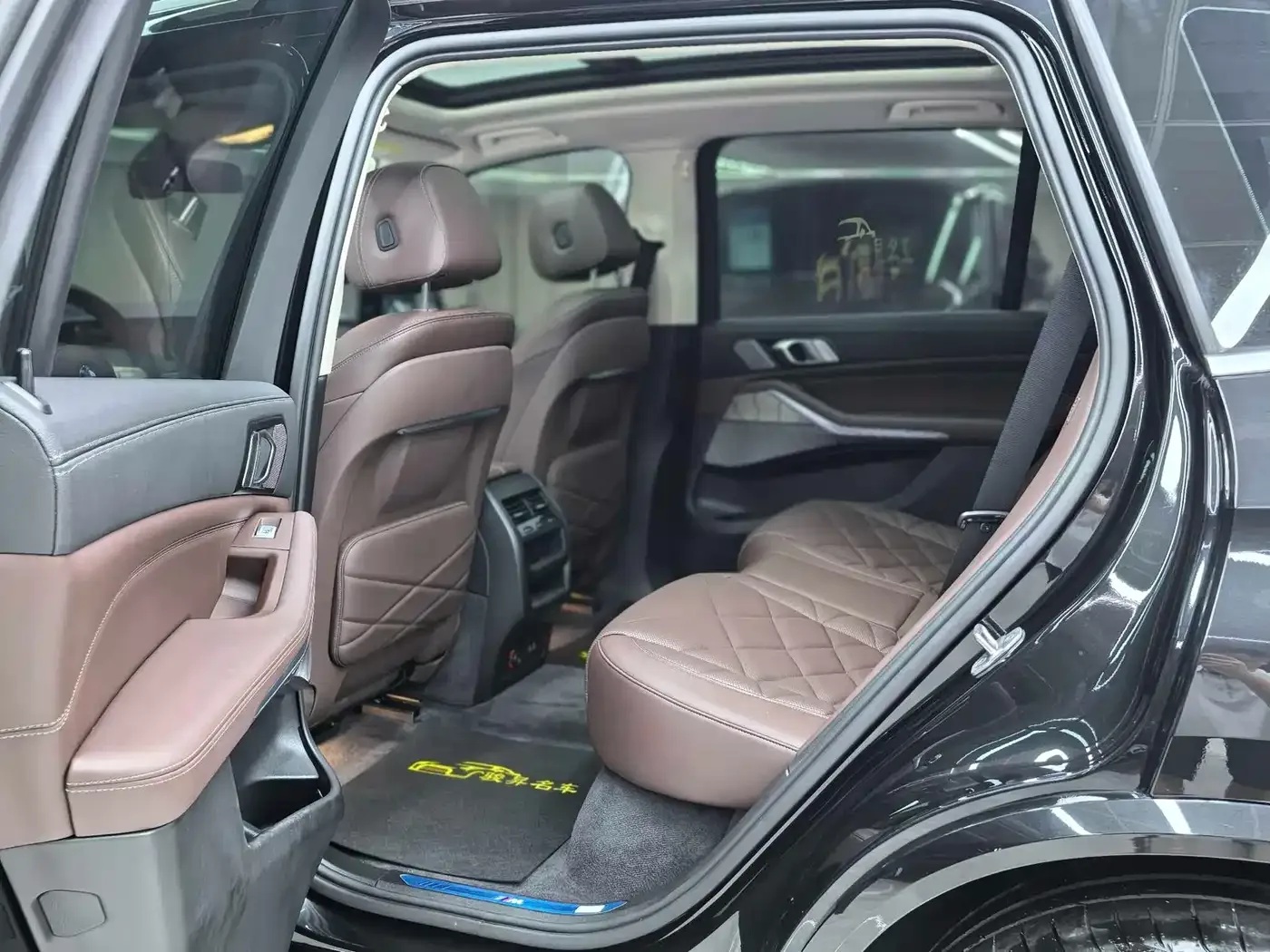 BMW BMW X5 2022 xDrive 30Li Premium M Sport Package — Фото автомобиля 11