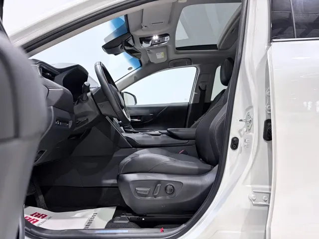 Toyota Venza — Фото автомобиля 8