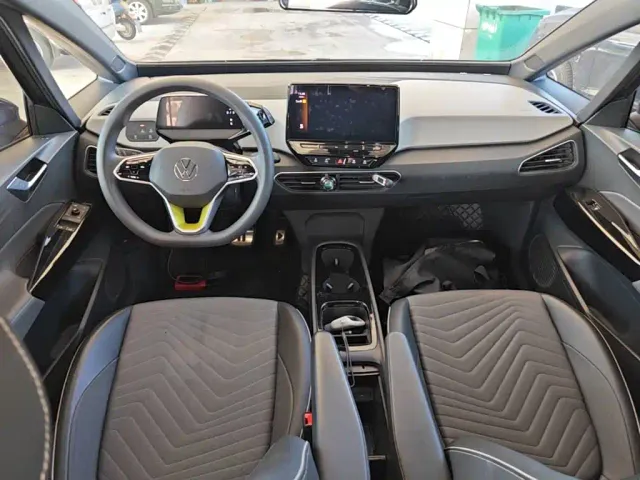 Volkswagen ID.3 — Фото автомобиля 9