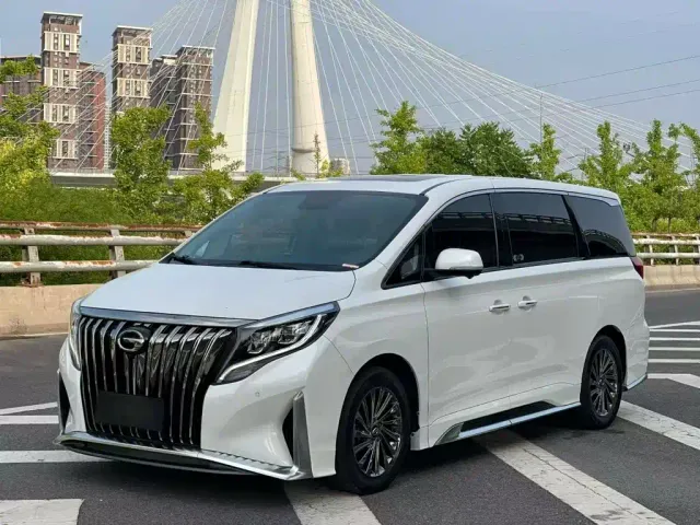GAC Trumpchi M8 — Фото автомобиля 24