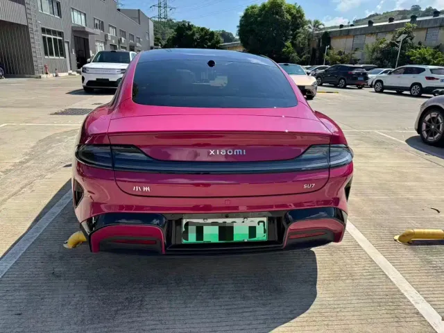 Xiaomi SU7 — Фото автомобиля 2