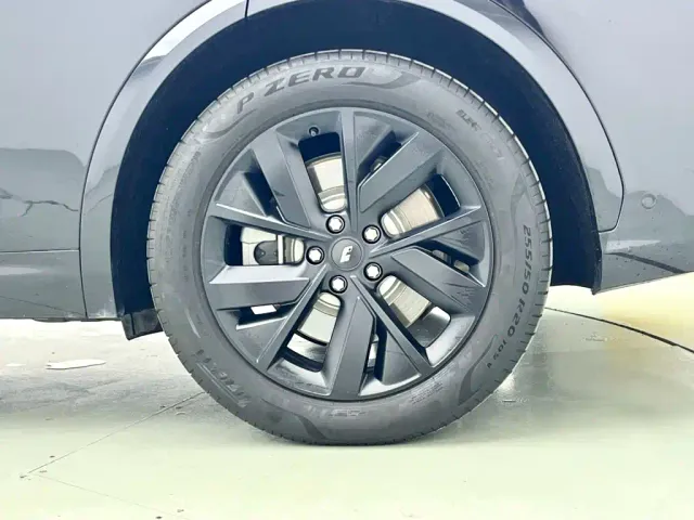 Li Auto L7 — Фото автомобиля 4