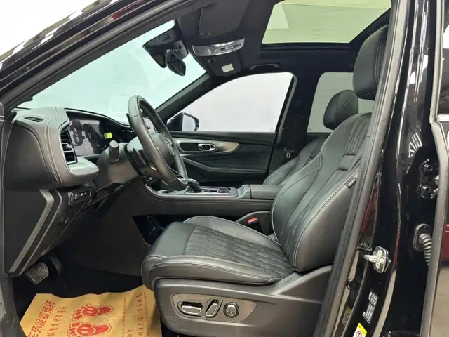 GAC Trumpchi GS8 — Фото автомобиля 4