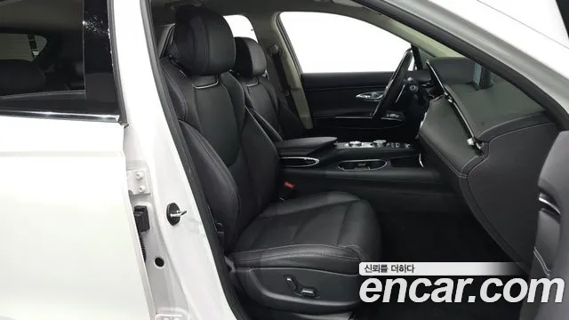 Genesis GV70 — Фото автомобиля 17