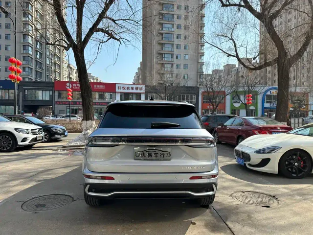 Lincoln Corsair — Фото автомобиля 6