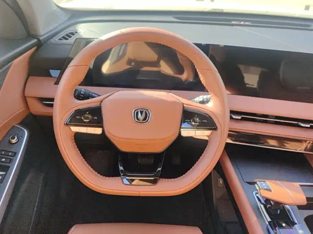 Changan CS75 Plus — Фото автомобиля 14