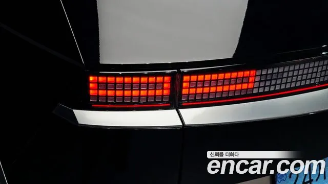 Hyundai Ioniq 5 — Фото автомобиля 8
