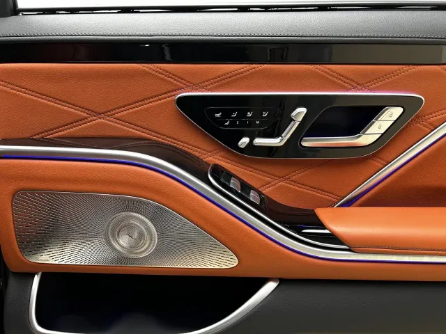 Mercedes-Benz Maybach S-Class — Фото автомобиля 24