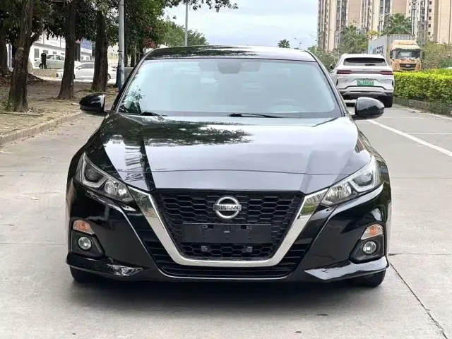 Nissan Teana — Фото автомобиля 2
