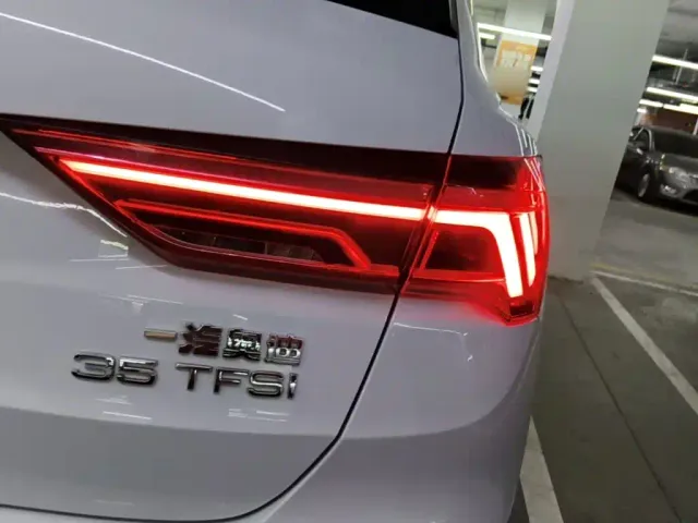 Audi Q3 — Фото автомобиля 7