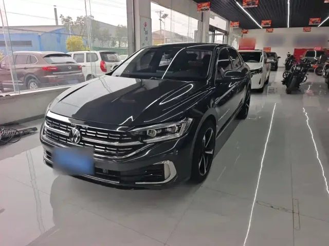 Фотография автомобиля — Volkswagen Sagitar