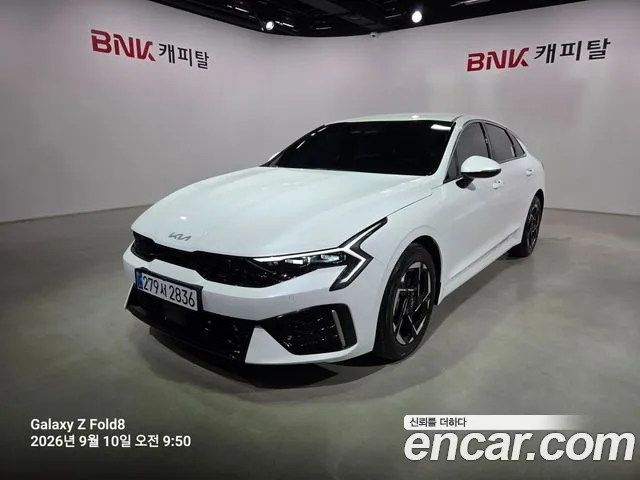 Фотография автомобиля — Kia K5 Generation 3
