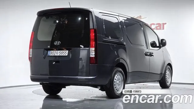 Hyundai Staria Staria Карго 3 места — Фото автомобиля 2