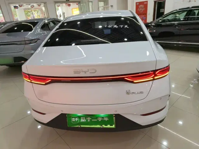 BYD Qin PLUS — Фото автомобиля 5