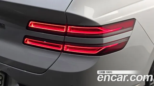 Genesis GV80 — Фото автомобиля 8