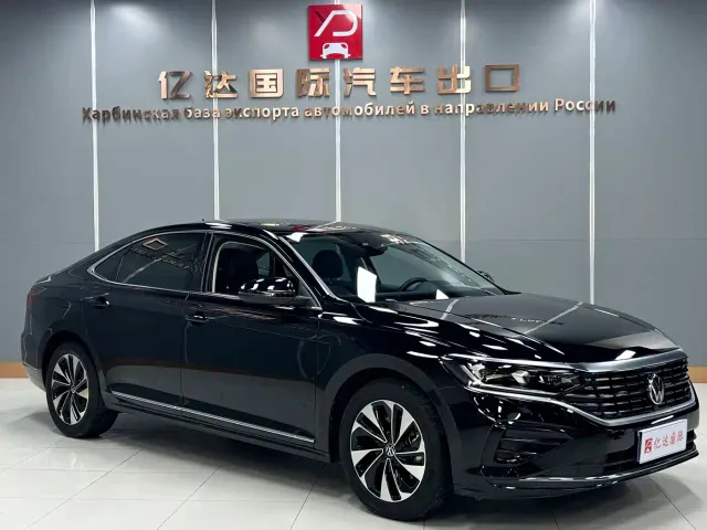 Volkswagen Passat — Фото автомобиля 3