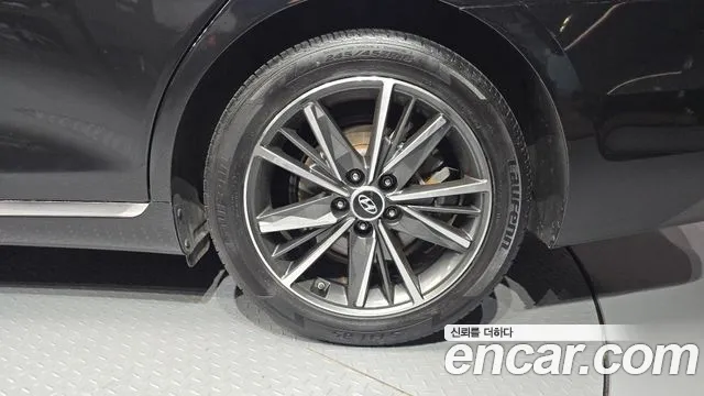 Hyundai Grandeur New — Фото автомобиля 6