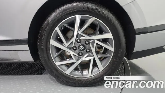 Hyundai Grandeur GN7 — Фото автомобиля 6