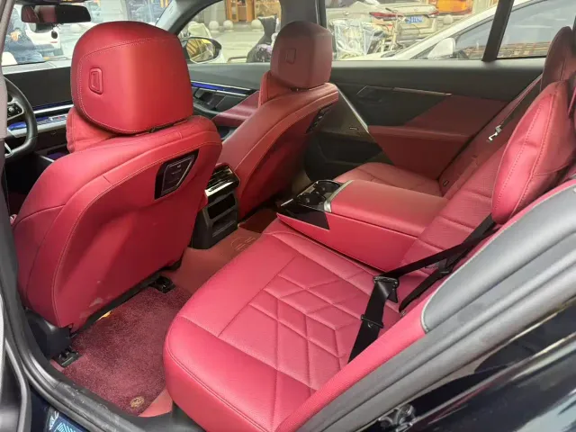BMW 5 Series — Фото автомобиля 7