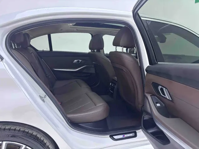 BMW 3 Series — Фото автомобиля 14