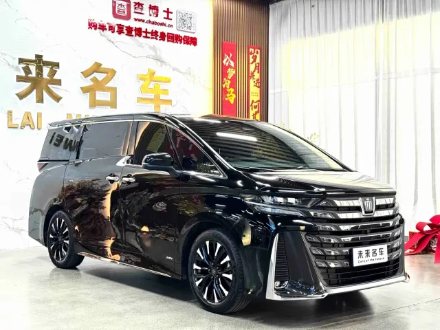 Toyota Vellfire — Фото автомобиля 3