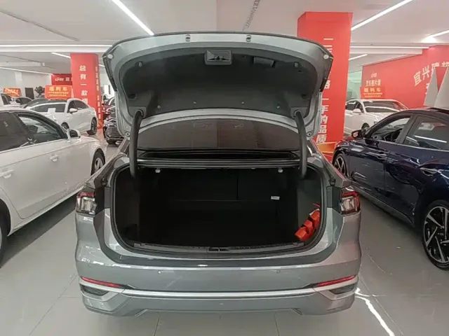 Ford Mondeo — Фото автомобиля 14