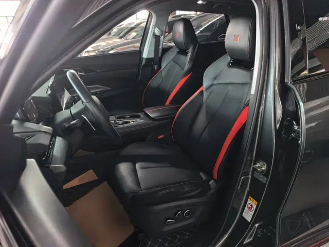 Changan Z6 — Фото автомобиля 11