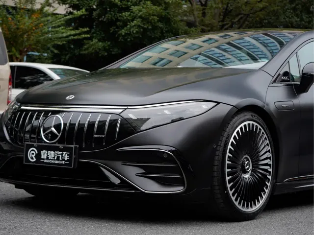 Mercedes-Benz EQS AMG — Фото автомобиля 7