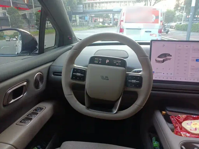 Li Auto i6 — Фото автомобиля 2