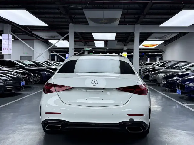 Mercedes-Benz C-Class — Фото автомобиля 21