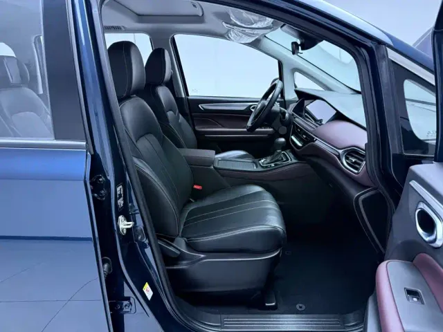 GAC Trumpchi M6 — Фото автомобиля 21