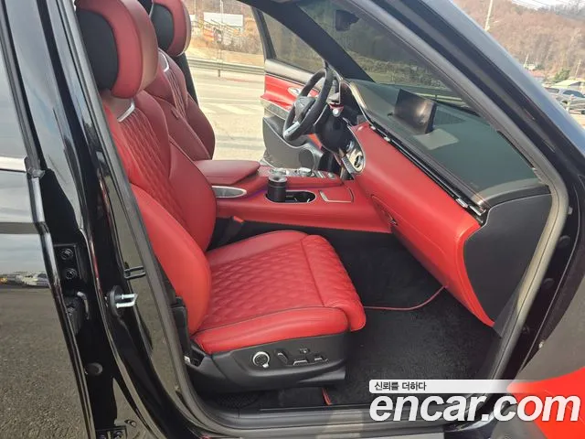 Genesis GV70 2.5T Бензин 2WD — Фото автомобиля 12
