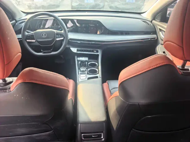 Changan Eado — Фото автомобиля 5