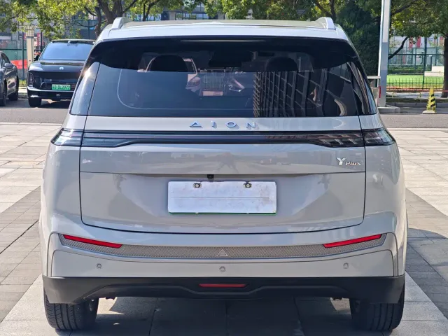 GAC Aion Y — Фото автомобиля 13