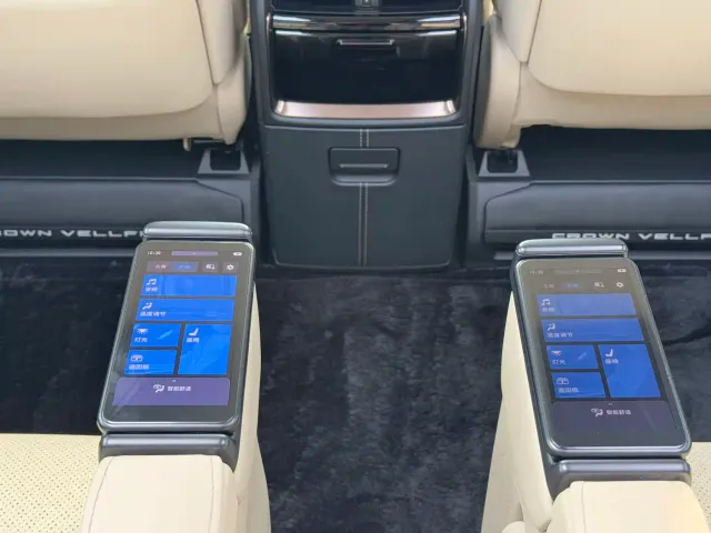Toyota Vellfire — Фото автомобиля 17