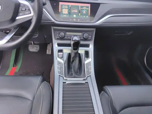 Geely Emgrand — Фото автомобиля 16