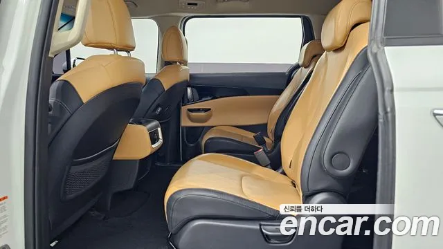 Kia Carnival 4th Gen — Фото автомобиля 18