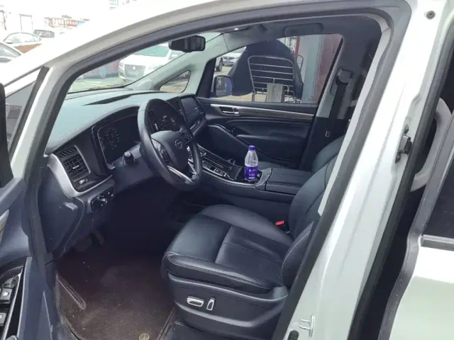 GAC Trumpchi M8 — Фото автомобиля 14
