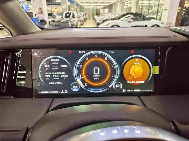 GAC Trumpchi M8 — Фото автомобиля 18