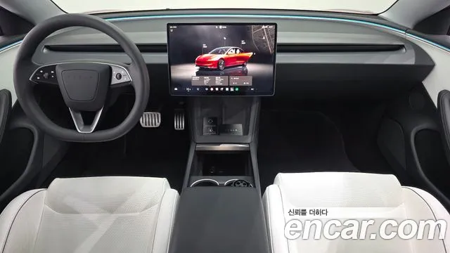 Tesla Model 3 — Фото автомобиля 10