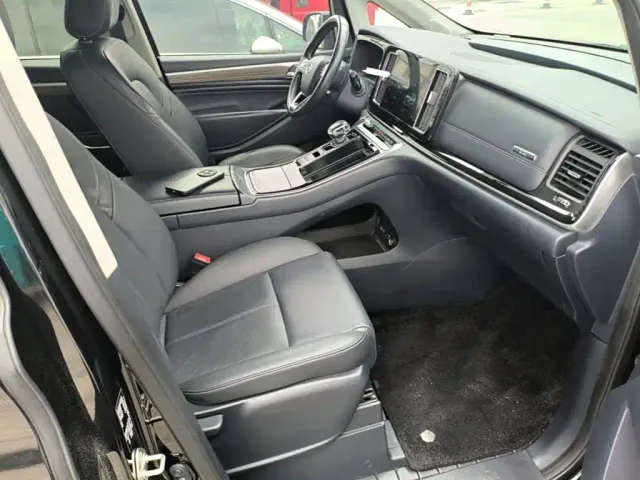 GAC Trumpchi M8 — Фото автомобиля 24