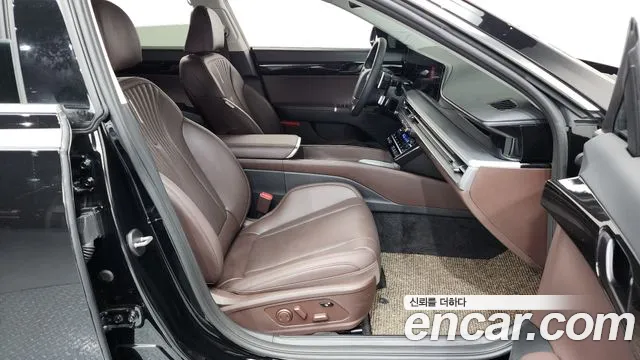 Hyundai Grandeur Grandeur (GN7) 2.5 Бензин 2WD — Фото автомобиля 21